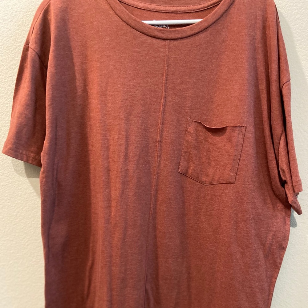 Red Tee